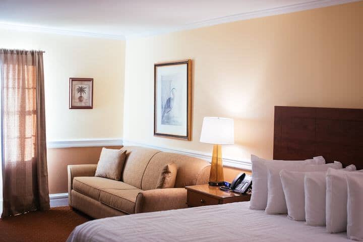 Room 20 of 66