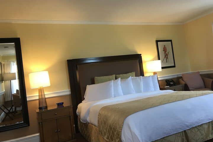 Room 15 of 66